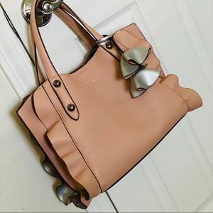 Jessica Simpson Kalie tote w/ removable strap